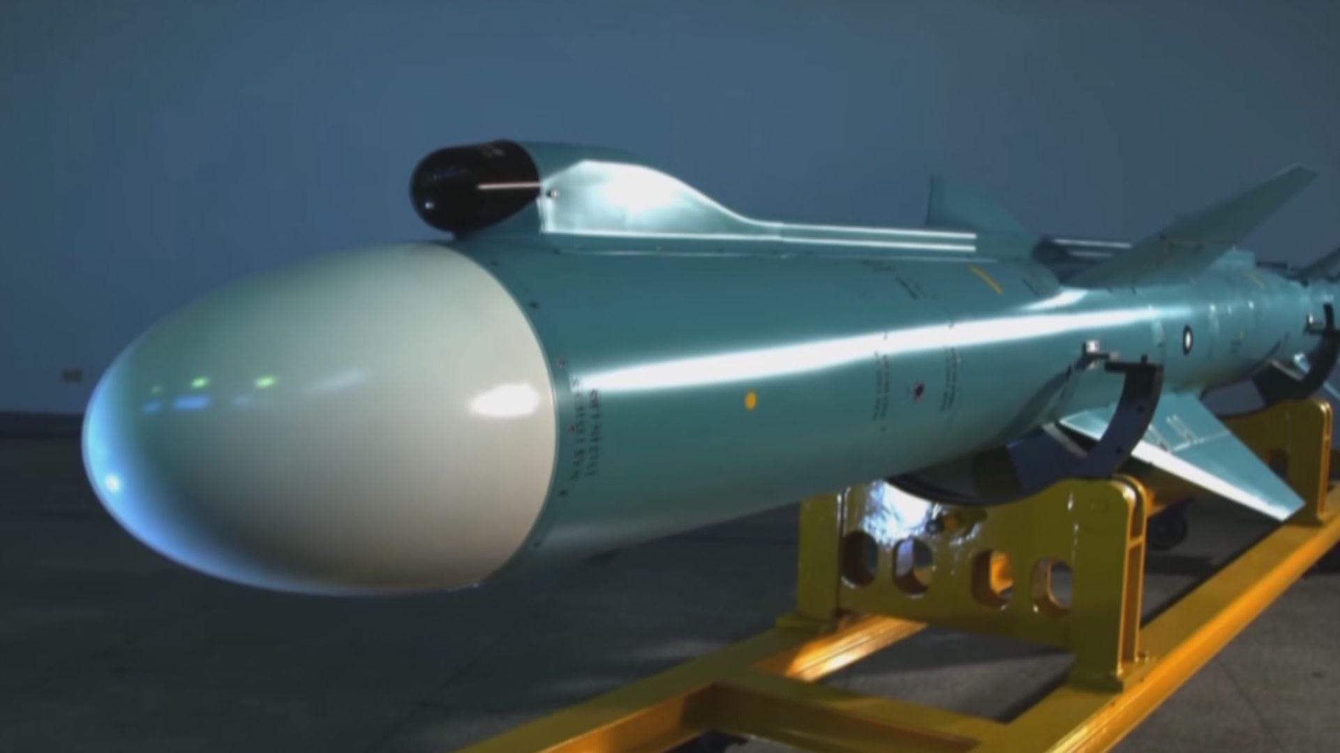 台军首次公开一款对地进攻型导弹雄风