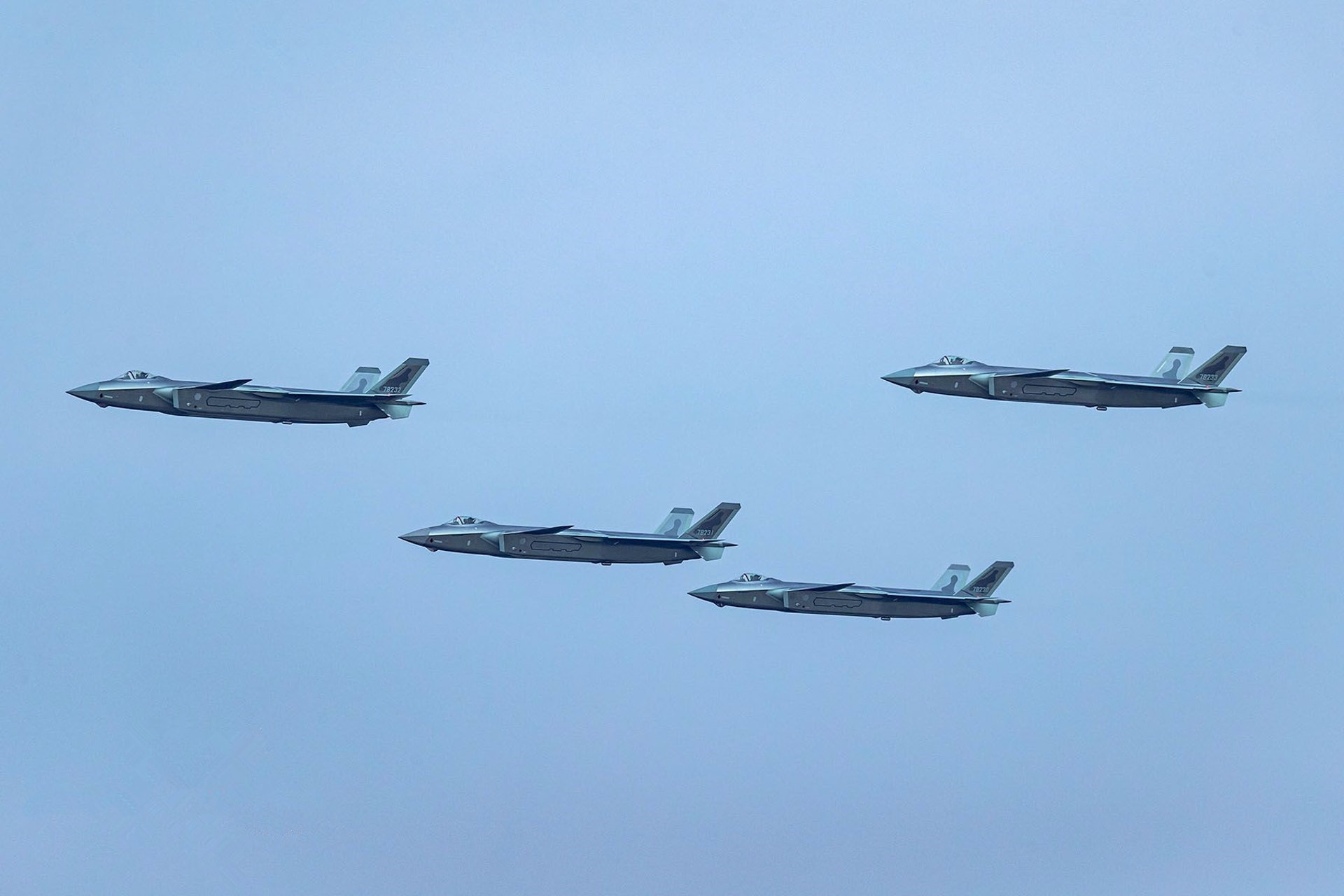 台空军为应对大陆军机举行天龙演习引发台媒嘲讽